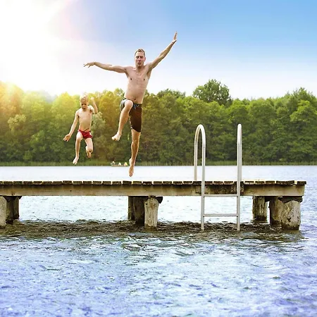 Mit Sauna Im Mirow بيت للعطل Granzow