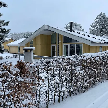 بيت للعطل Mit Sauna Im Mirow *